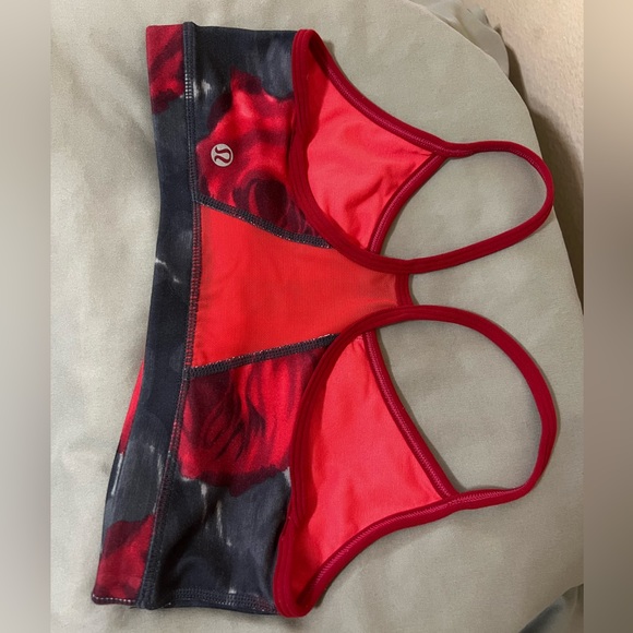 Lululemon sport bra - Picture 2 of 3